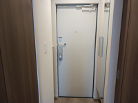 落ち着いた玄関です