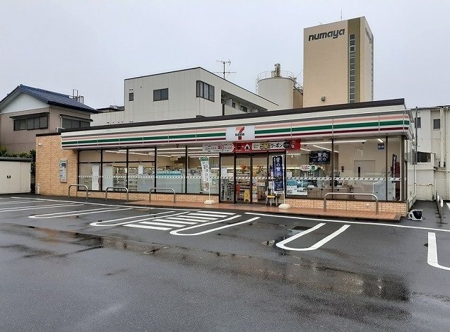 セブンイレブンまで392m
