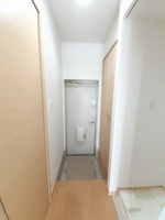明るい玄関です