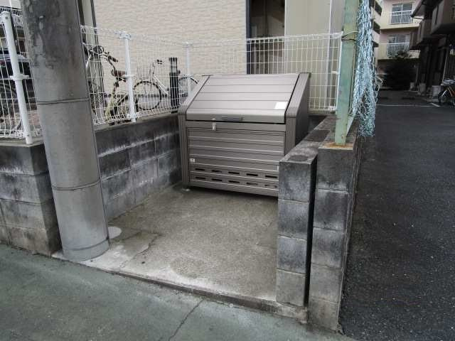 ゴミ捨て場