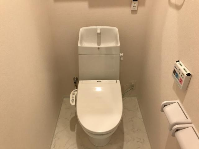 シャワー付トイレ