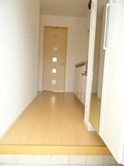 シンプルで使いやすい玄関です