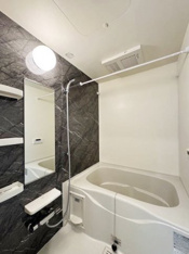ゆったり過ごせるお風呂です