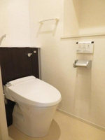 コンパクトで使いやすいトイレです
