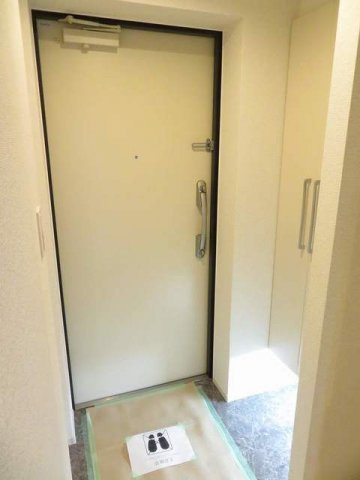 落ち着いた玄関です