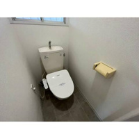 コンパクトで使いやすいトイレです