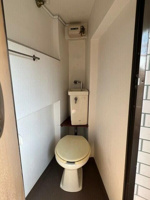 コンパクトで使いやすいトイレです