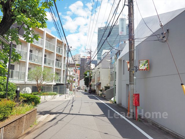 【その他】 | 目黒プラザ | 前面道路