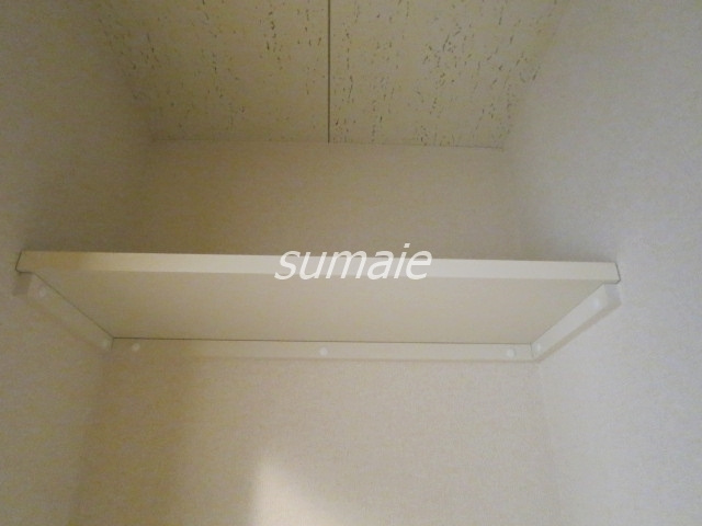 フェリーチェのトイレ|トイレ上部の棚です