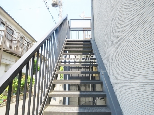 フェリーチェのその他共用部分|外部共用階段です