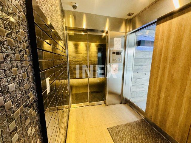横浜市中区若葉町３丁目の賃貸マンションのロビー