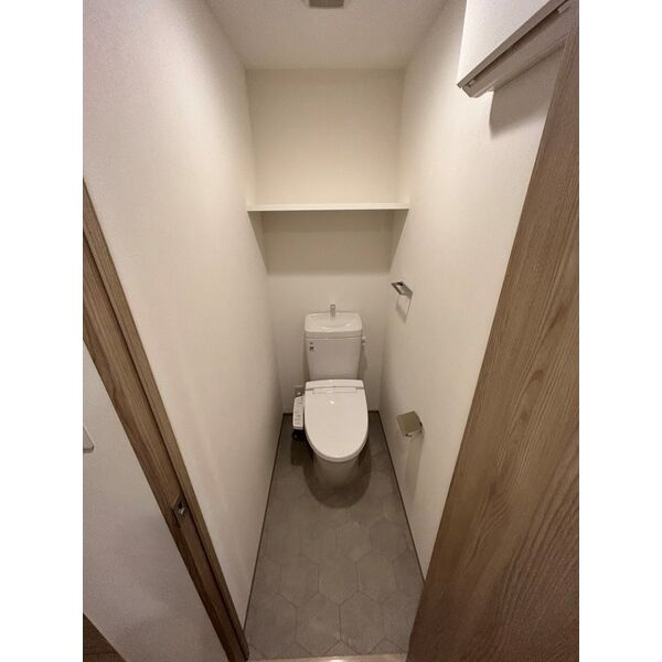ブランシエスタ金山北のトイレ|落ち着いたトイレです