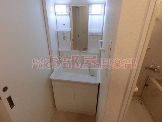 J-PLACE東町の独立洗面台