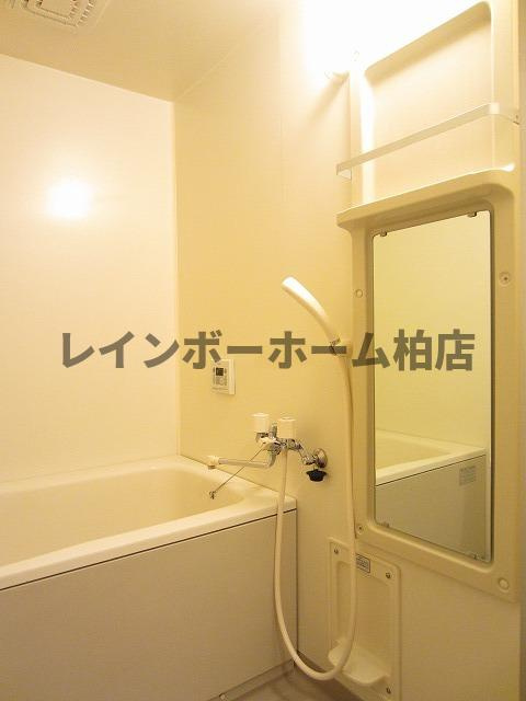 【仲介手数料：50％OFF】対象物件！の浴室|落ち着いた空間のお風呂です