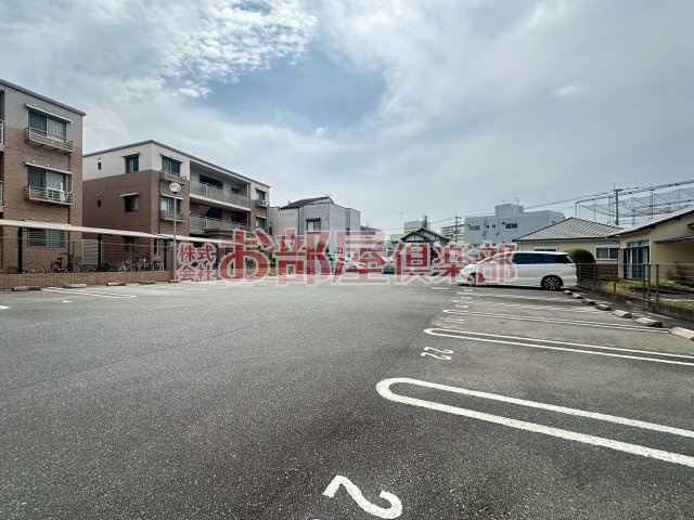 プラザ社田の駐車場|駐車スペースもあります