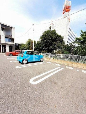 ブライト・アンジュの駐車場|高崎、前橋のお部屋探しはエンドスケープまで！お客様の理想お聞かせ下さい♪