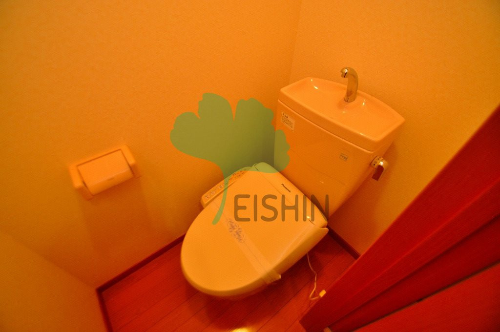 サンセリテ博多駅南のトイレ|清潔感のあるトイレです。