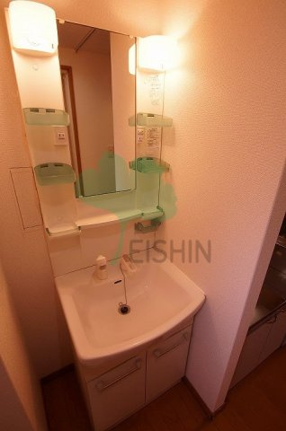 サンセリテ博多駅南の洗面所|シンプルで使いやすい洗面台です！