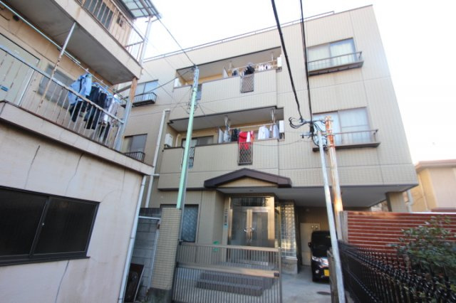 川村第二コ－ポの外観|落ち着いた雰囲気の外観です