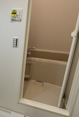 八王子市日吉町のアパートの浴室