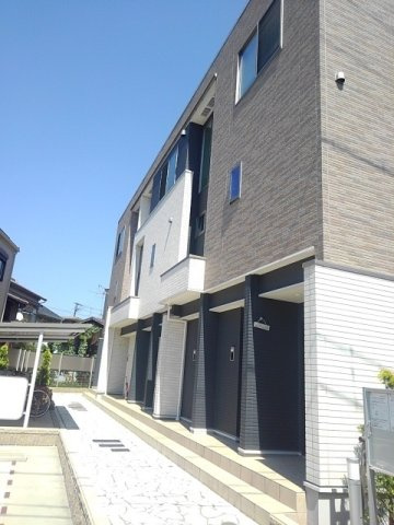 エスト（ｅｓｔ）のエントランス