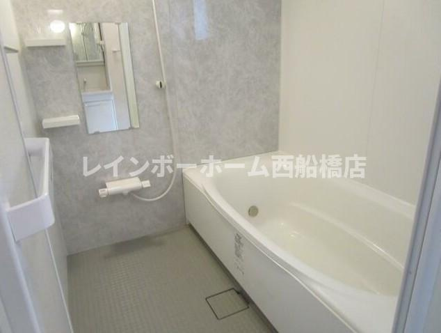GクレストパティオスA棟の浴室