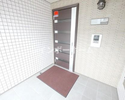ラシーネ赤塚のエントランス