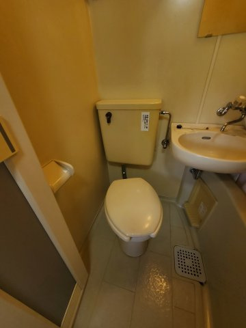コーポグローリアのトイレ|退去前のため、前回募集時のお写真になります。
