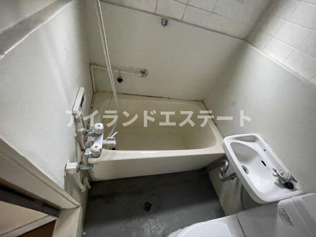 野沢メゾネット　メゾネット　駒沢公園徒歩圏内　の浴室