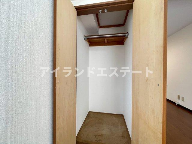メゾンクボタ　宅配BOX　バストイレ別　TVドアフォンの収納