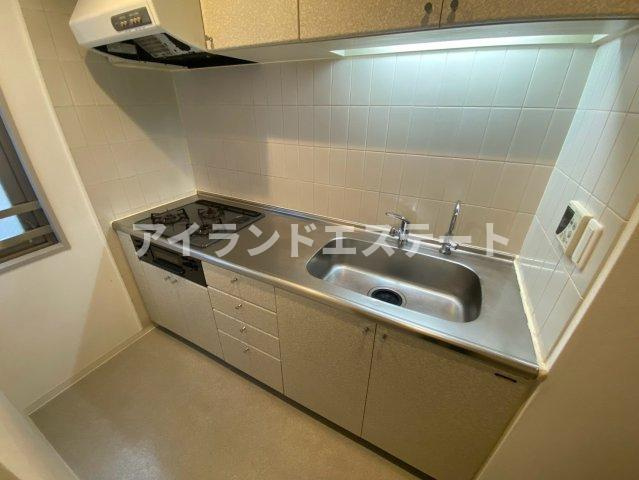 LANAI COURT CLASSIC　ファミリー向け　陽当たり良好　オートロックのキッチン