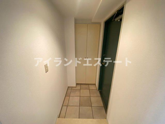 LANAI HILLS 26　角部屋　宅配BOX　オートロックの玄関