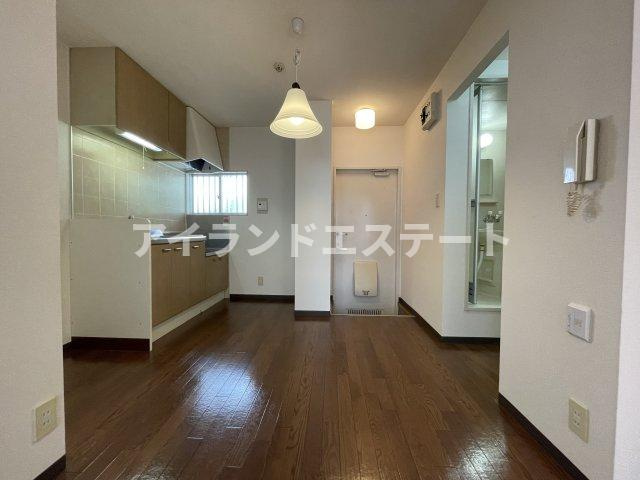 アリエス駒沢　礼金0　更新料なし　駅近の居間・リビング