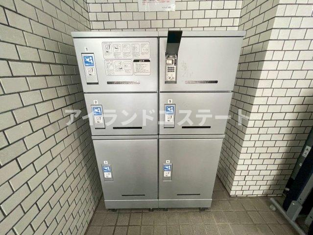メゾンクボタ　宅配BOX　バストイレ別　TVドアフォンのその他共用部分