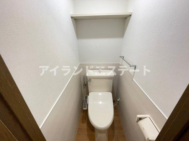 パークヒルズ田園調布　バイク置場　駐車場　宅配BOXのトイレ
