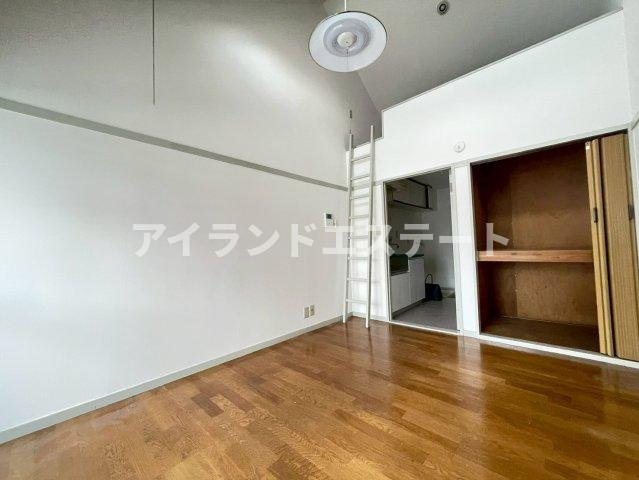 プランタンヨダ　南向き　ロフト　最上階の内装