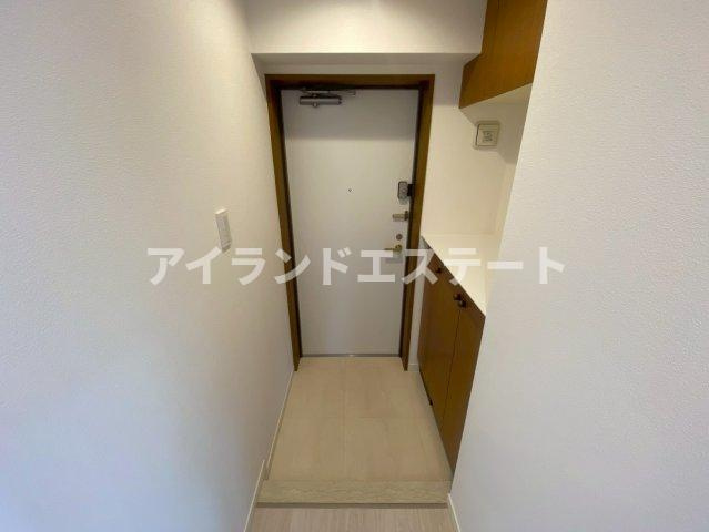 SOCIETY KAKINOKIZAKA ANNEX　敷地内駐車場有　オートロック　ファミリー向けの玄関
