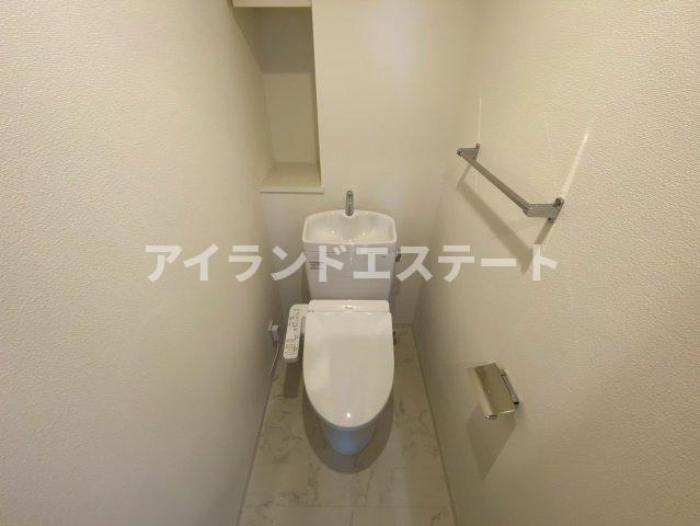 SOCIETY KAKINOKIZAKA ANNEX　敷地内駐車場有　オートロック　ファミリー向けのトイレ