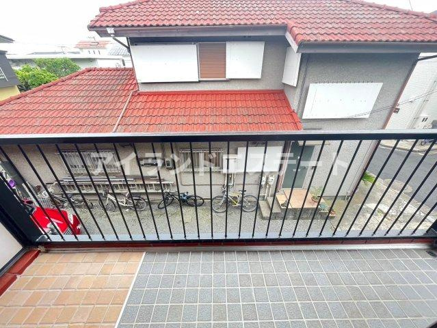 サンテラス　大型バイク相談　3面採光　ペット相談のバルコニー