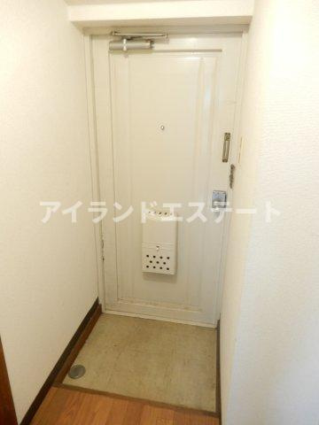 ハイツニュータカバ　ネット無料　最上階　学生おすすめの玄関