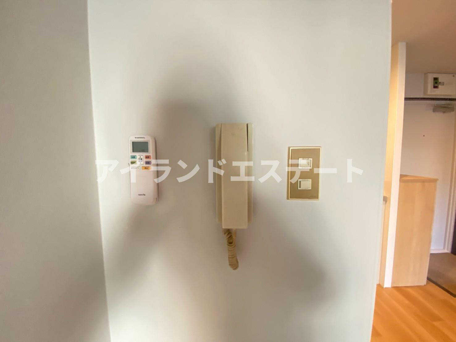 ティブロンコート　浴室交換済み　陽当たり良好　バストイレ別の設備