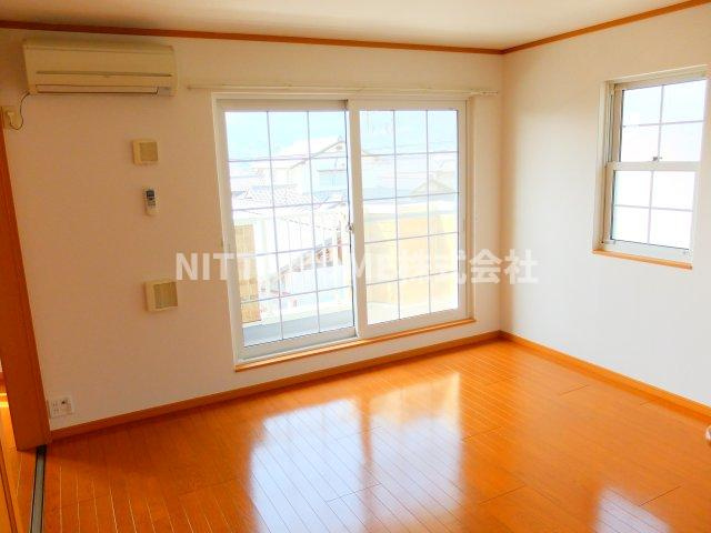 アヴァンティ黒井の内装|明るい室内で住まいも快適です★