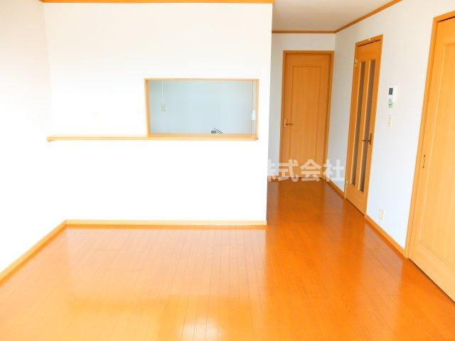 アヴァンティ黒井のその他|キッチンからリビングの様子が伺えますよ！