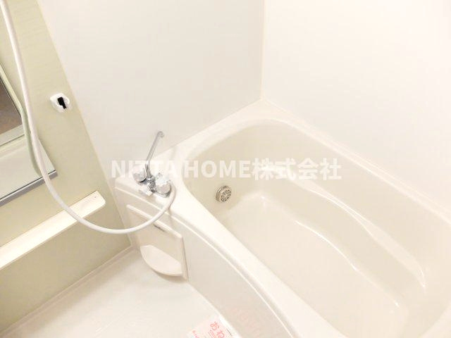 アヴァンティ黒井の浴室|きれいなお風呂でバスタイムも快適です☆