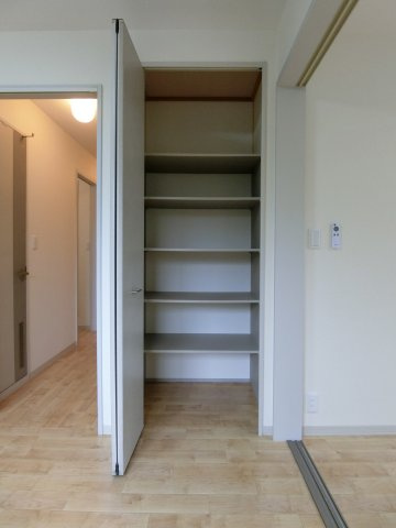 Logement de haut pon（ロジュムドオポー）の収納|イメージ101号室の写真