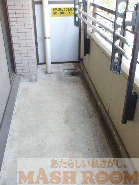 杉並区梅里２丁目の賃貸マンションのバルコニー