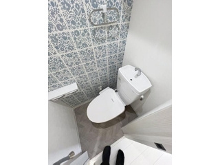 シュシュフルールのトイレ|間取り反転タイプのお部屋の写真です。現況優先。