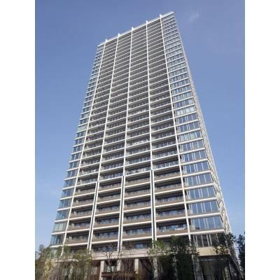 ＧＬＯＢＡＬ　ＦＲＯＮＴ　ＴＯＷＥＲの外観