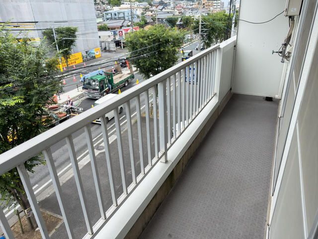 ユニティ足立のバルコニー