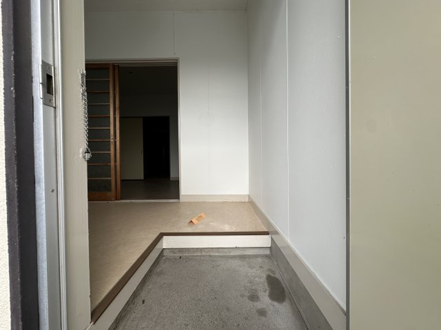 コーポ谷口の玄関